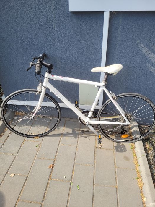 Vand bicicleta cursiera  b'TWIN
