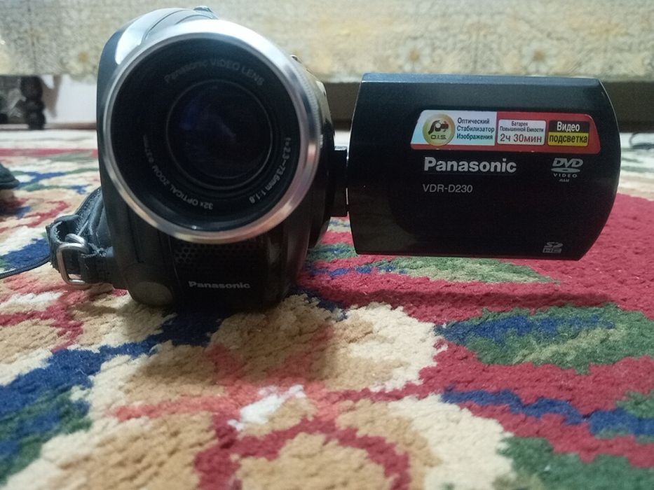 Продам видео камеру