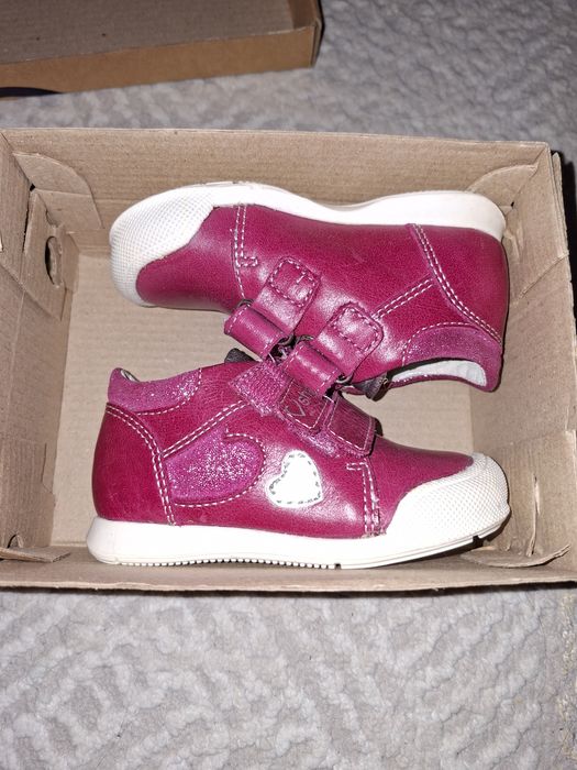 Детские ботинки для девочки