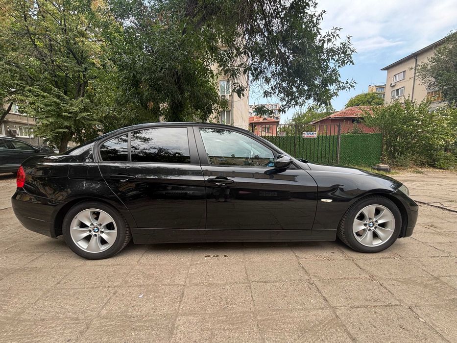 Продавам БМВ е90 320d 163 кс