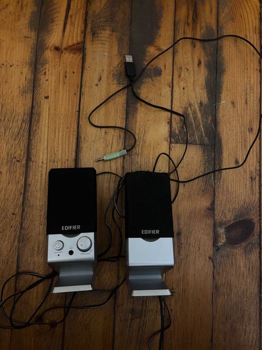 Продавам Компютърни колонки Edifier M1250 – USB, отлично състояние