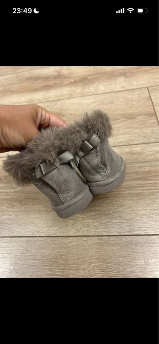 Cizmulite fetita H&M 18/19