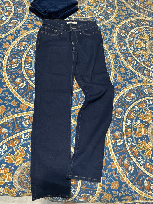 Джинсы levis.