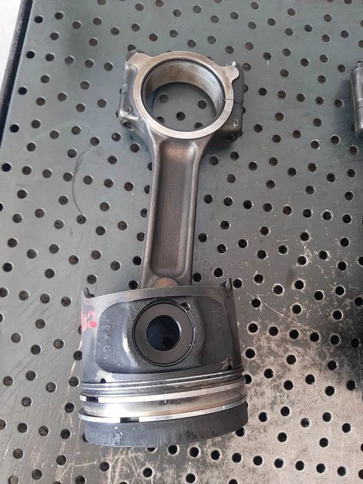 piston cu biela 1.5 dci k9k k9kb802 renault  kangoo 2