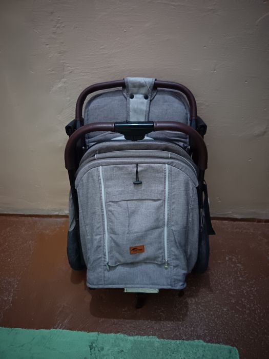 Коляска в отличном состоянии