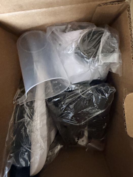 Продам новый ,пылесос для мебели ,машины