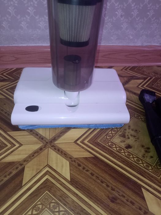 Продам пылесос .