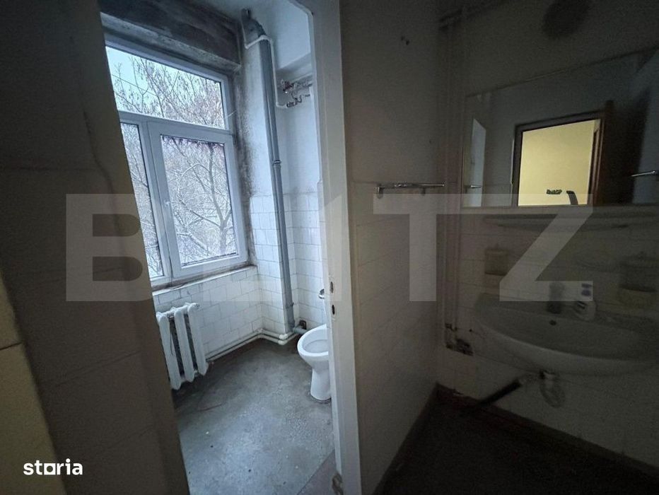 Spatiu de birouri, 231.74 mp, 8 camere, zona Colegiul Fratii Buzesti
