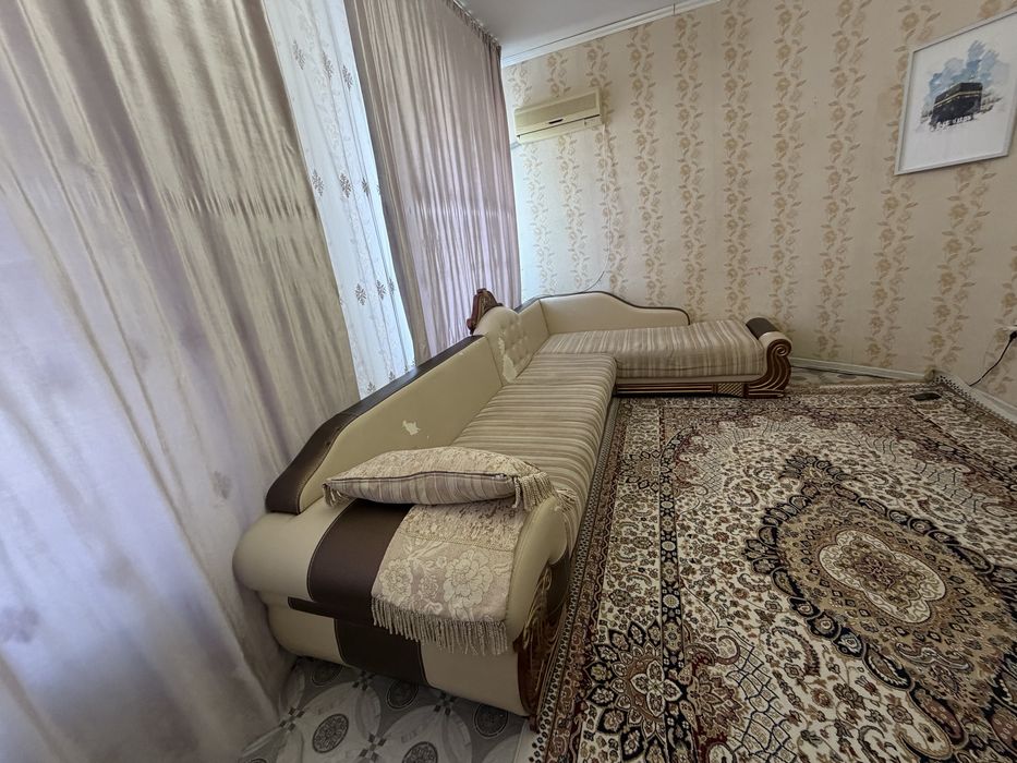 Диван в хорошом состояние