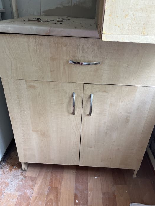 Шкафтар срочно сатылады срочно продам