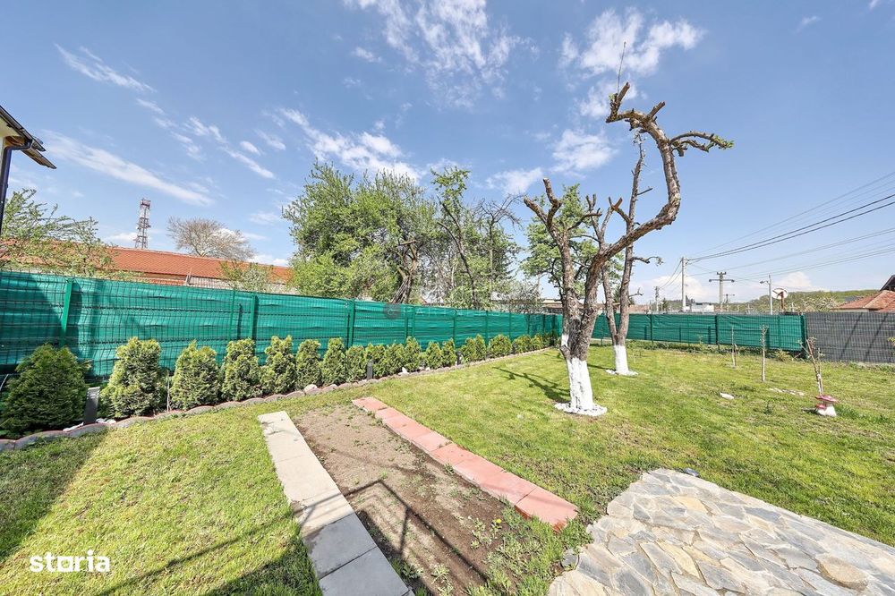 Casa renovata 2024 cu 2 apartamente