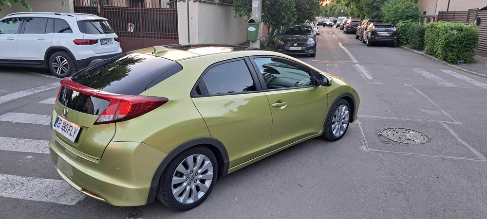 Honda Civic IX / 1.8 Vtec / Executive / 2013 / TVA Deductibil !