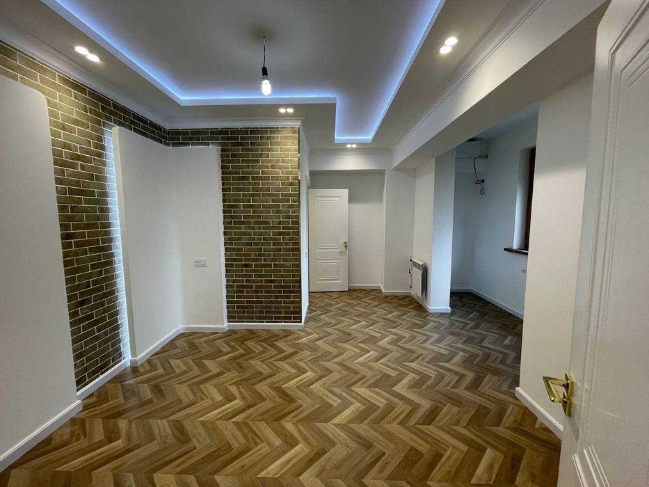 Продается 3х Комнатная квартира  ЦУМ Туркменское посольство Центр