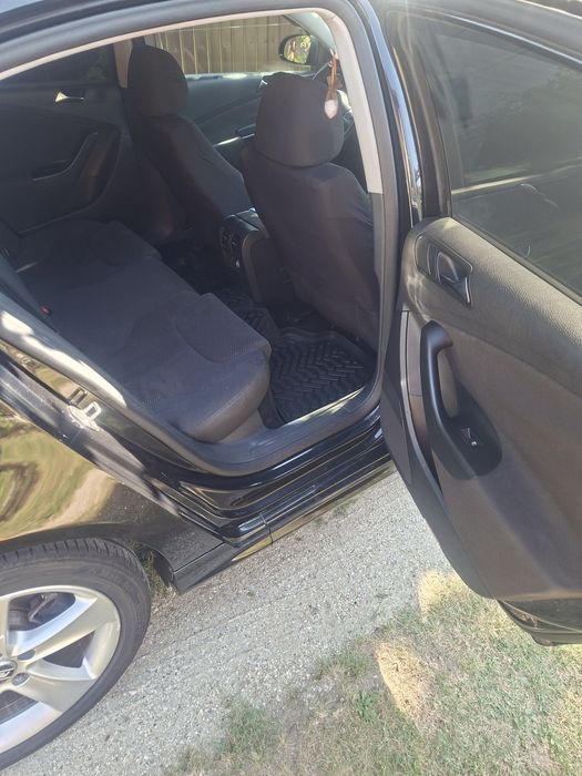 Volkswagen Passat b6 R-Line 1.y TDI 105 CP