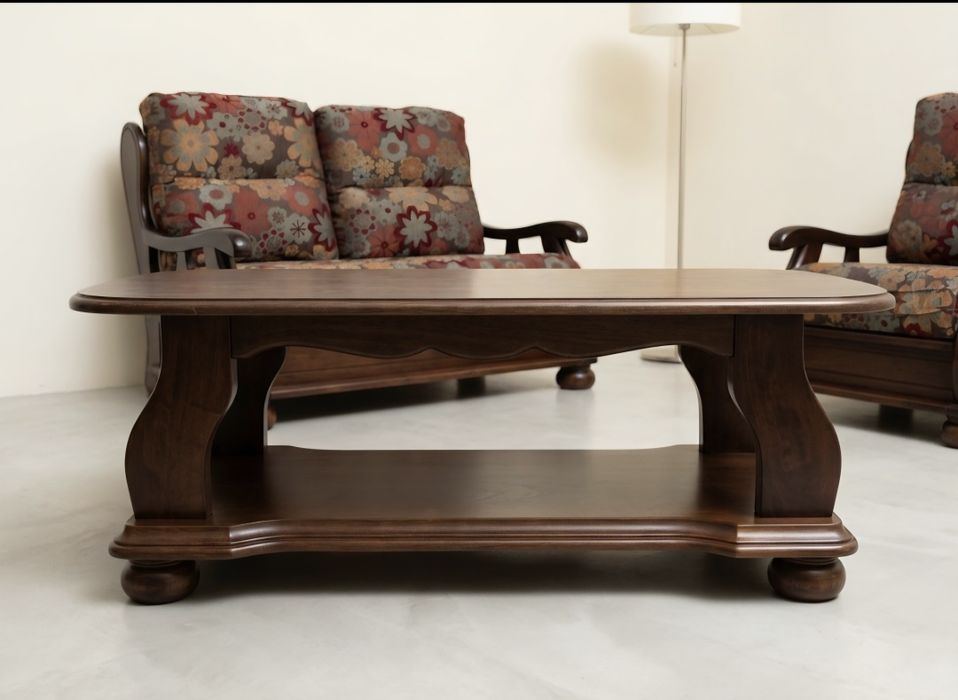 Canapele pe structura din lemn