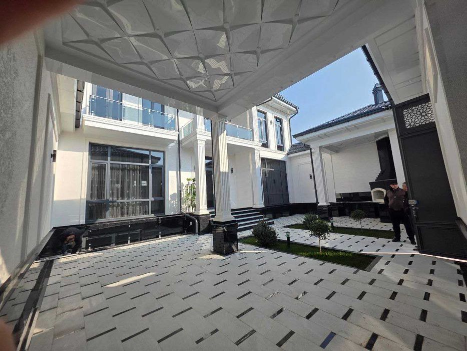 Согдиана янги йул худудида жойлашган 6 хонали ховли сотилади