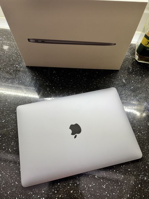 Macbook Air 13 2020