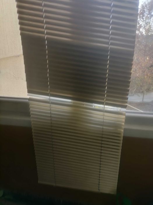 Вътрешни ролетни щори