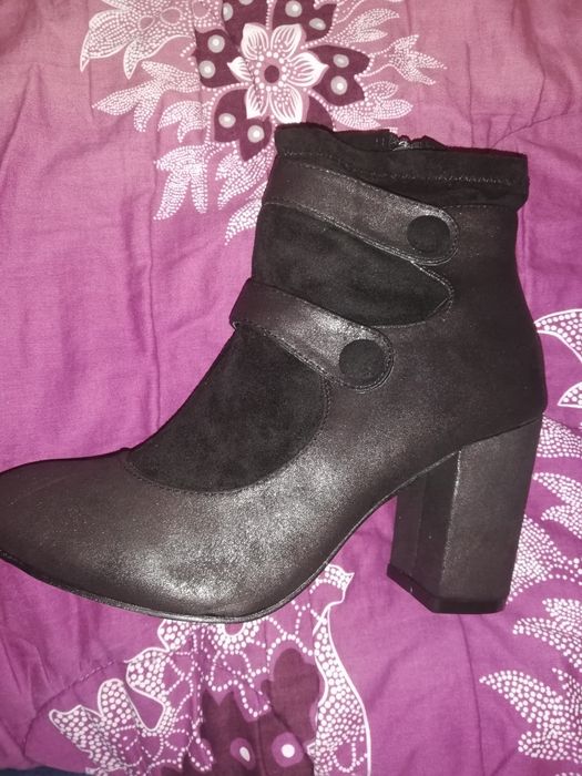 Дамски боти НОВИ