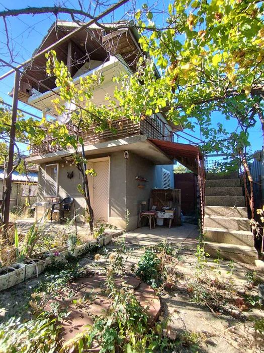 Вила с Ток, Вода, Кладенец! Местност Драката,  200м. от Главен Път