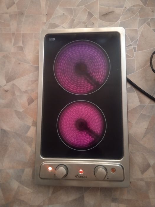 Продам встраеваемый варочный понель ARDO