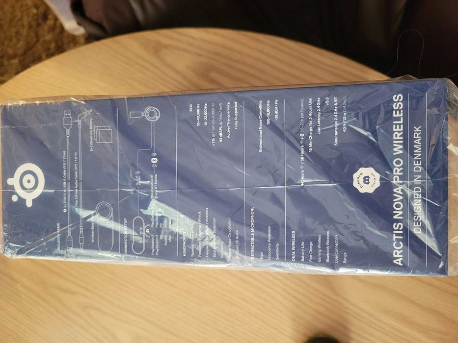 Геймърски Arctis Nova Pro Wireless - PC & Playstation нови, гаранция.
