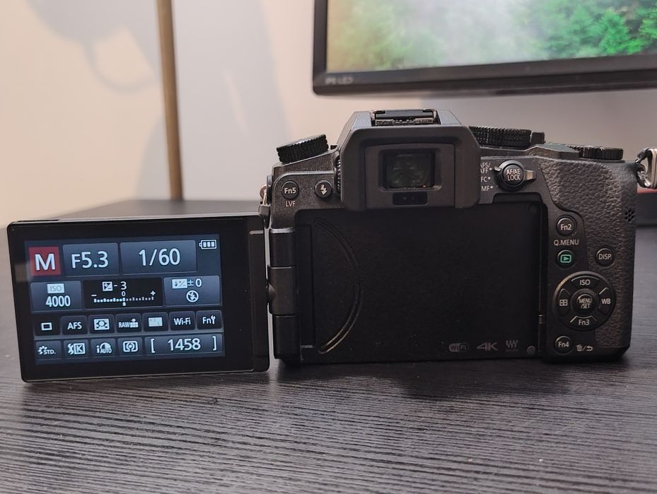 Lumix G7 + 25mm f1.7 + 14-42mm