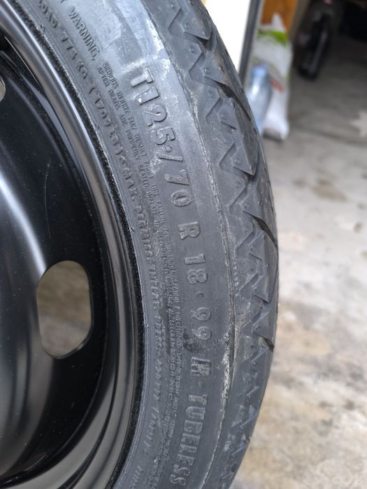 Резервна гума/Патерица