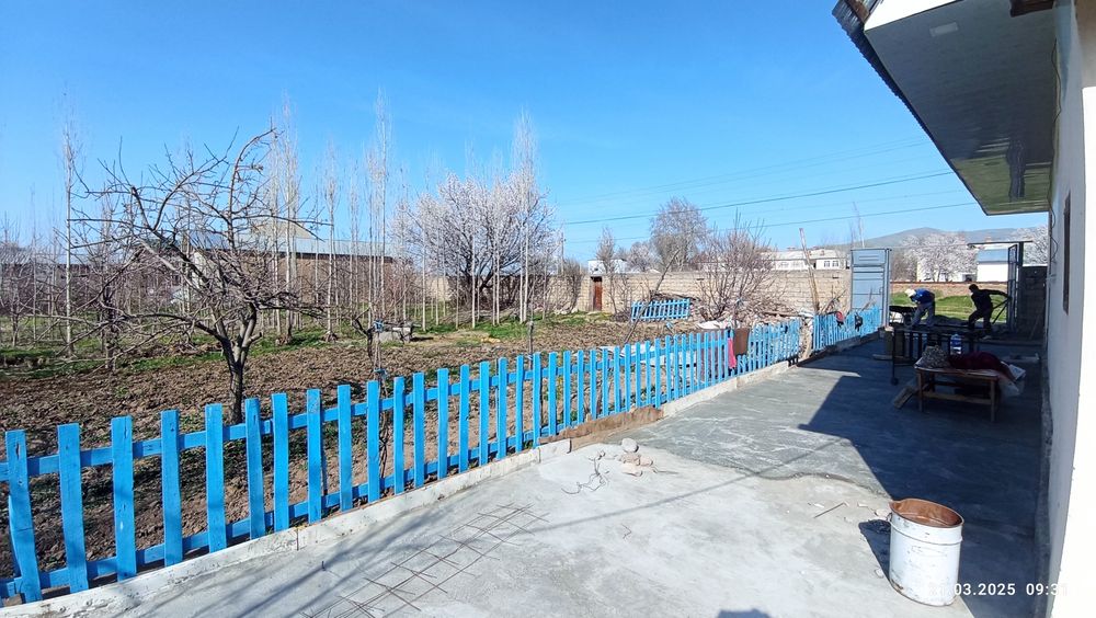 Продаётся дом, участок