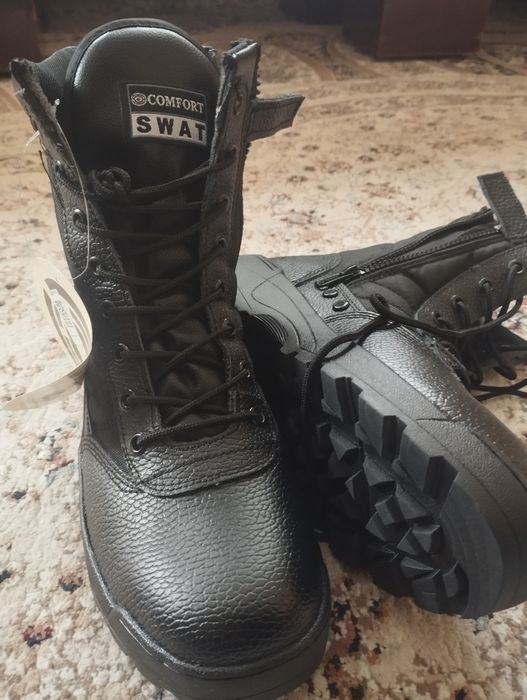 Мужской военный сапоги