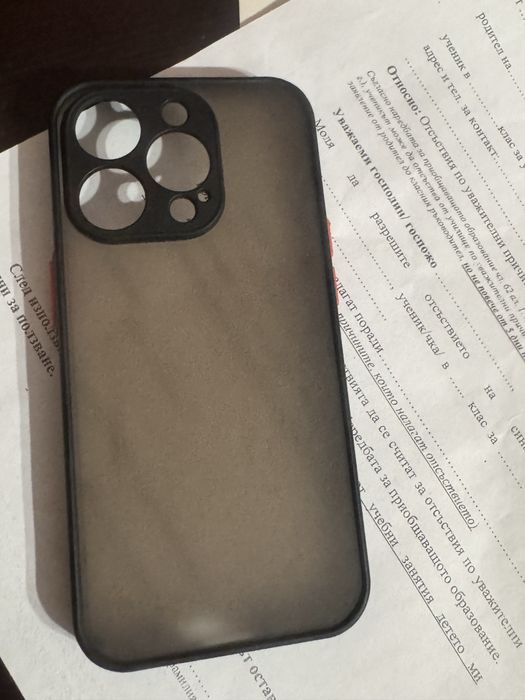 Продавам iPhone 15 Pro – Бял (White Titanium), 256GB