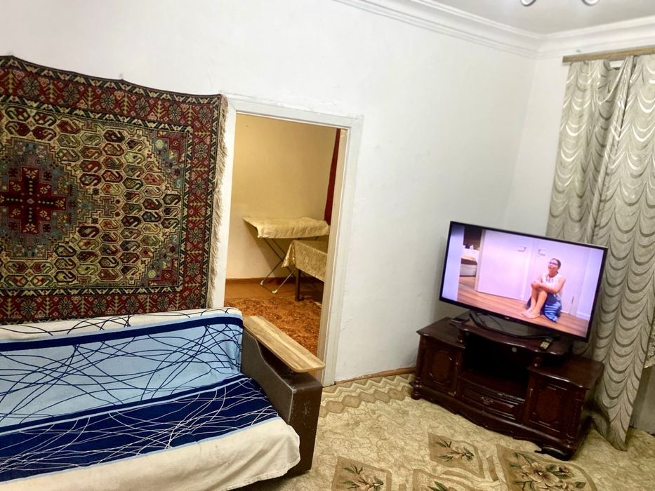 Сдам 2х-комнатную  Назарбаеваева52-напротив парка Металлург,3эт,балкон