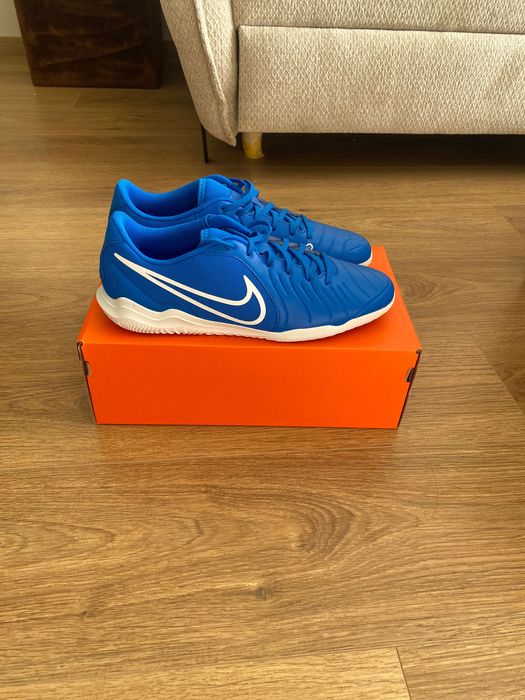 Футболни    обувки Nike Tiempo LEGEND 10 CLUB TF