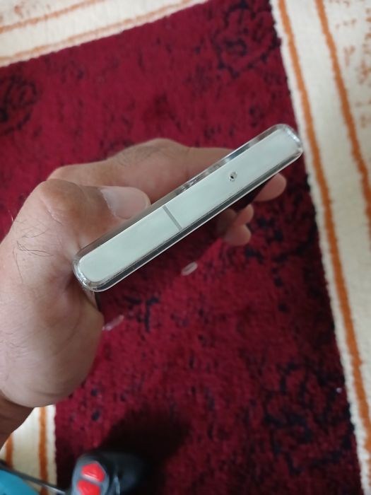 Samsung s 23 ultra sotiladi