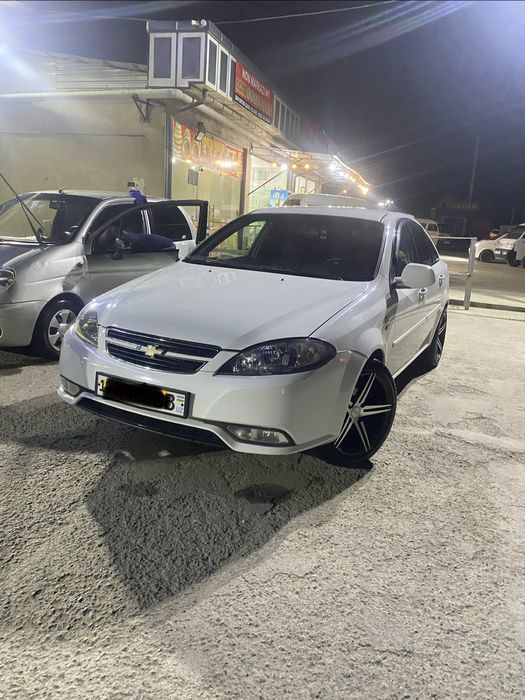 Jentra  ideal holatda ishi yoq naxadu moshina