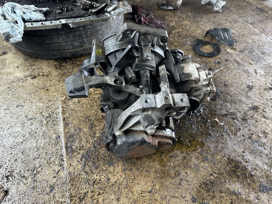 Кутия JCR -5 степенна за 1.9tdi-BLS Фолксваген,Сеат,Шкода!