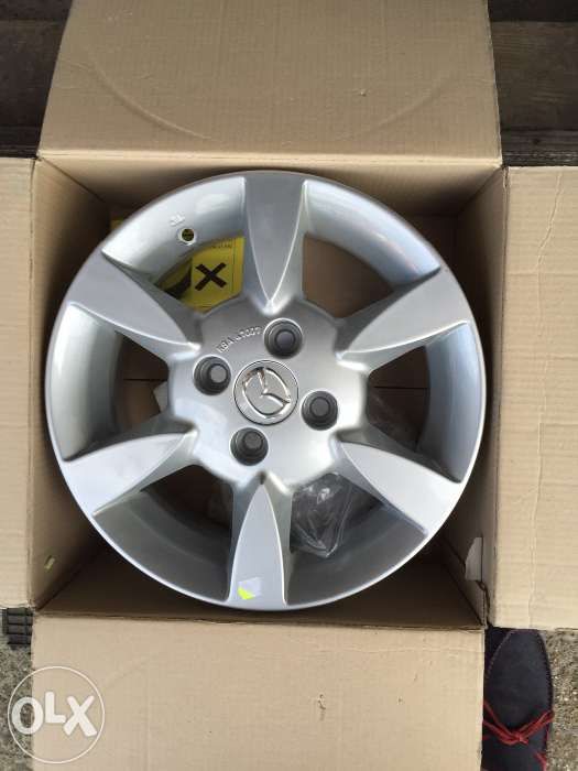 Vând janta jante aliaj Mazda2/Mazda3