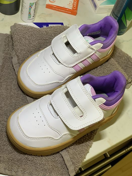 Адидас маратонки детски / перфектни / 26 номер