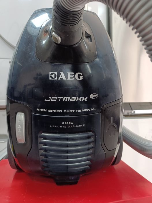 Прахосмукачка AEG Jetmaxx