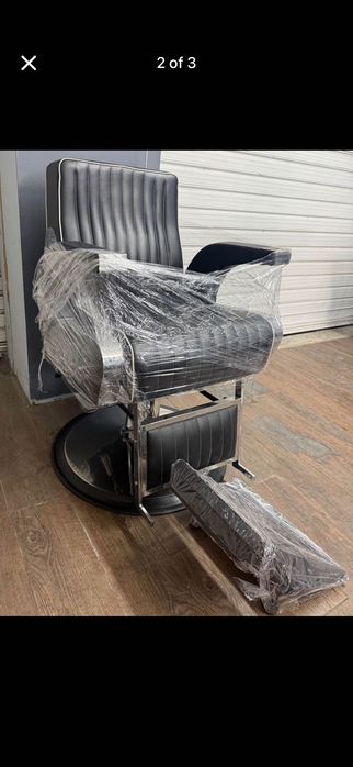 Бръснарски стол с повдигащ и лягащ механизъм!