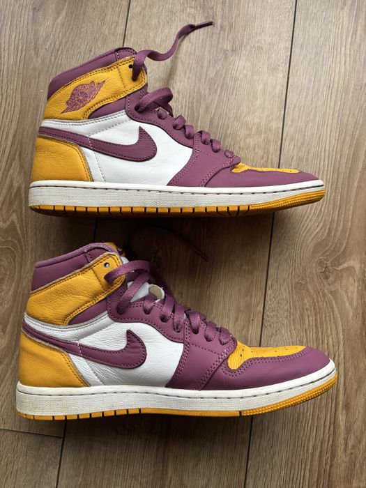 Air Jordan 1 OG High “Brotherhood” Purple and Yellow