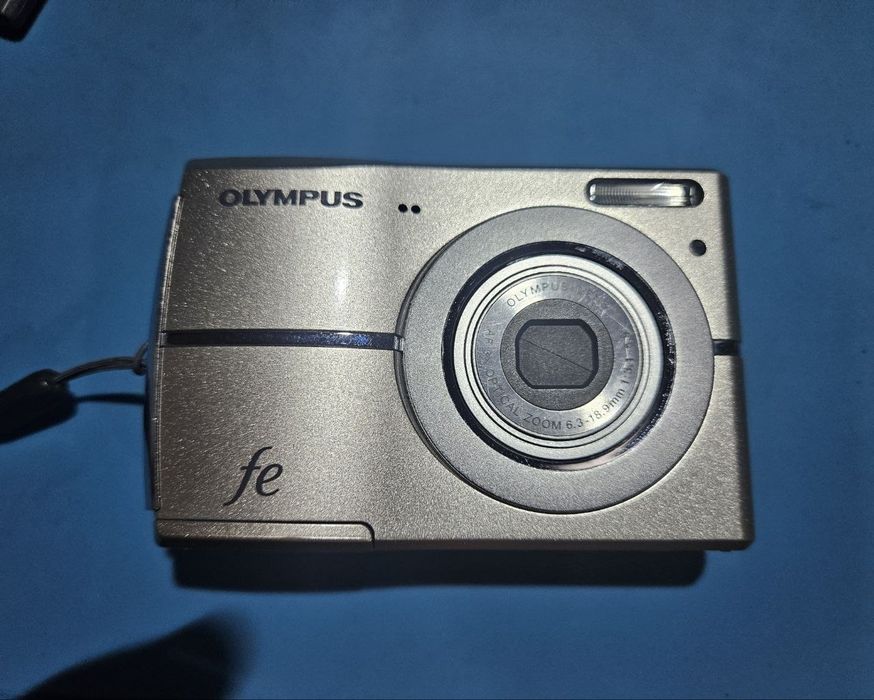 OLYMPUS цифровой фотоаппарат
