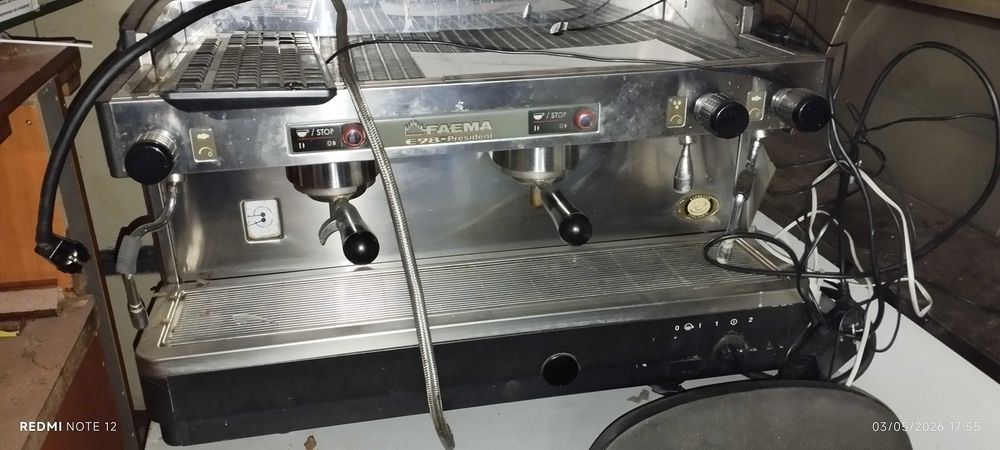 Професионална италианска кафемашина Faema E98 President