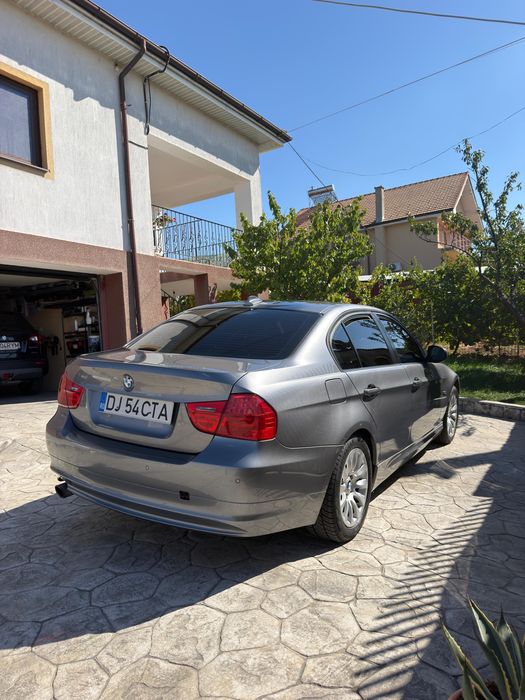 BMW e90 LCI 318D 2009
