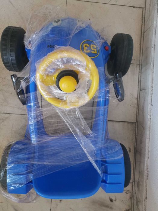 Кола с педали и клаксон