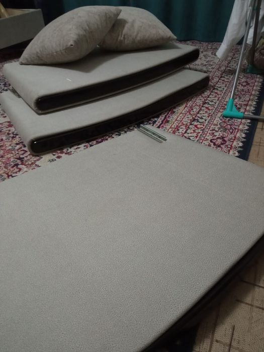 Диван Продается в отличном состояний