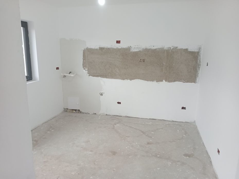 Casa de vânzare în Horia