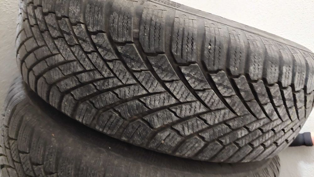 Зимни гуми с джанти 15" за BMW (5x120) – Continental TS860 + Тасове