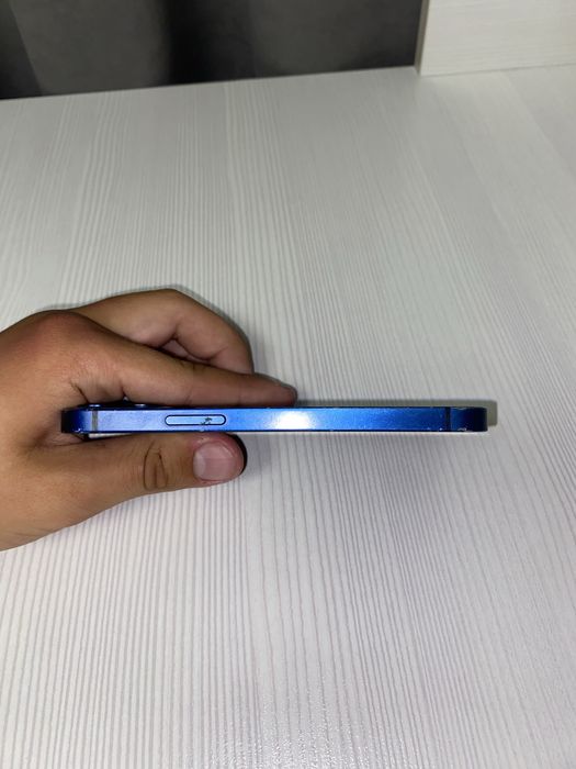 Продам iPhone 12 мини