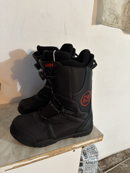 Ботинки для сноуборда . 44 размер